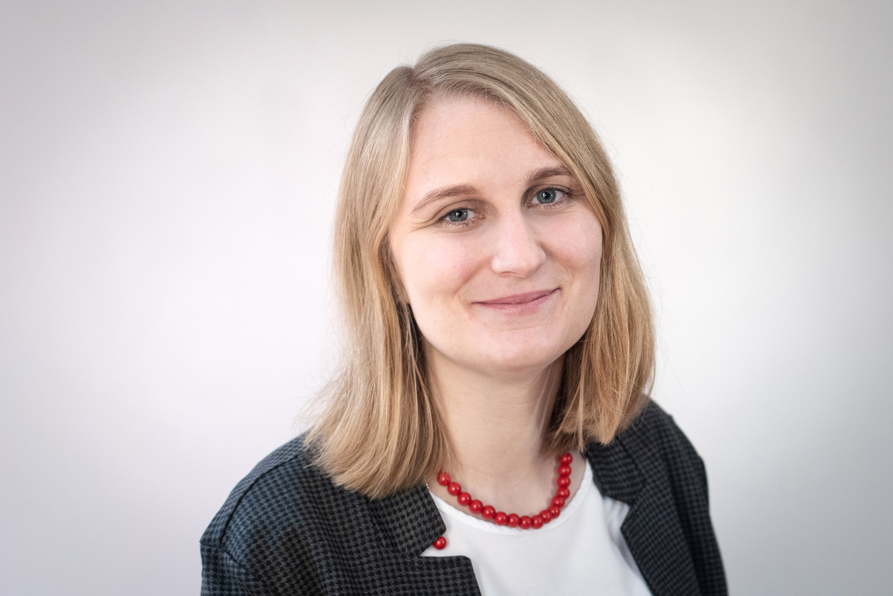 Portraitaufnahme der Ansprechpartnerin