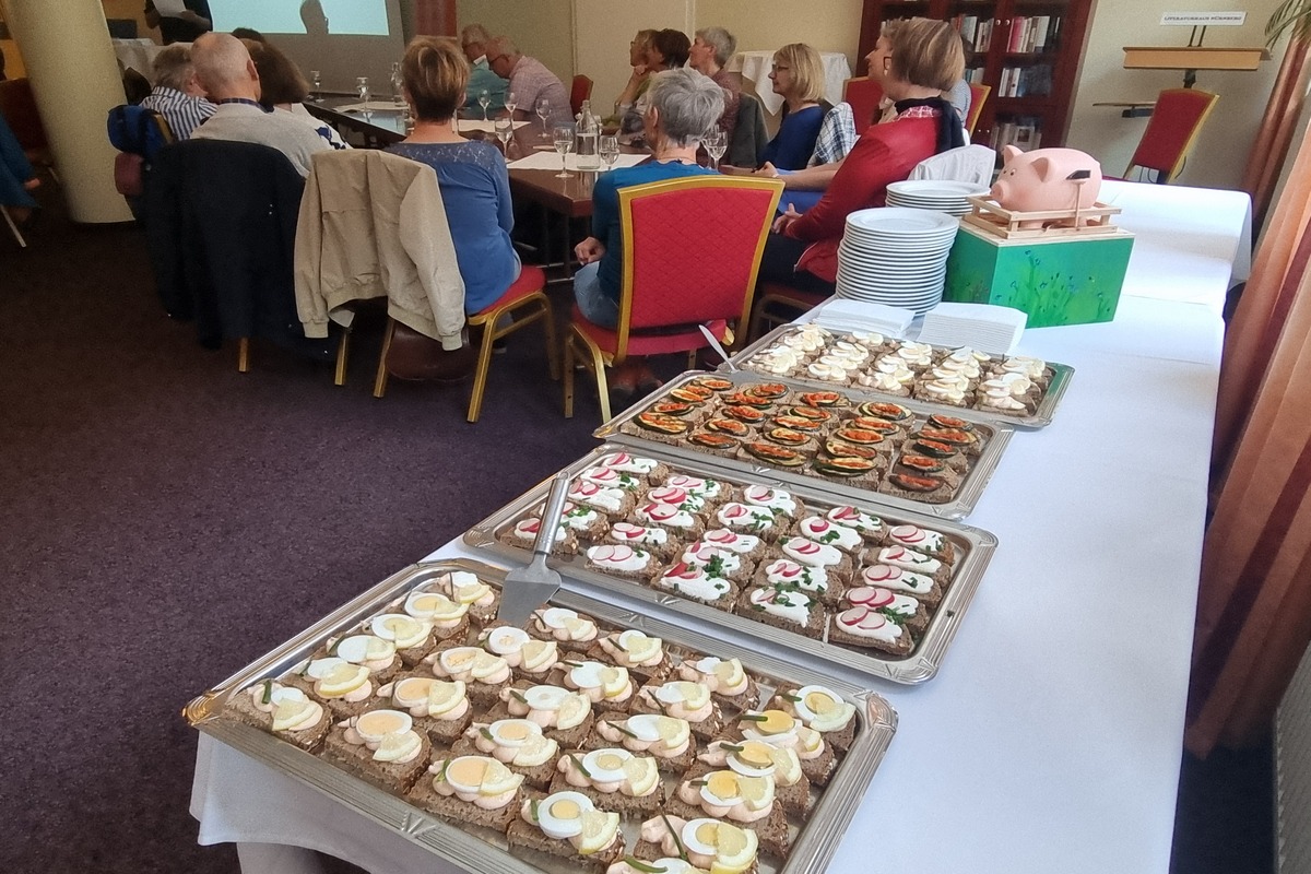 Ein leckeres Buffet durfte nicht fehlen. (Foto: Bettina Schiebel)
